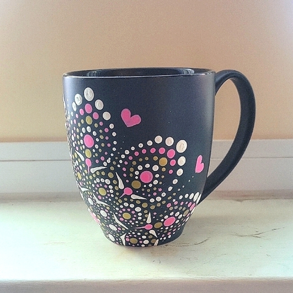 Dovan Black with Colorful Heart Design Mug